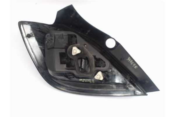 Recambio de piloto trasero derecho para opel astra h berlina 1.6 referencia OEM IAM 24451837  