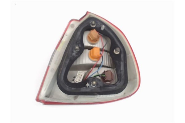 Recambio de piloto trasero izquierdo para mitsubishi carisma berlina 4 (da0) 1.9 di-d (da5a) referencia OEM IAM MR485469 GP2107 