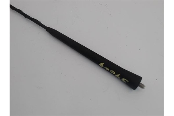 Recambio de antena electrica para opel astra h berlina 1.6 referencia OEM IAM 4705831 206030 13279181 , OPEL