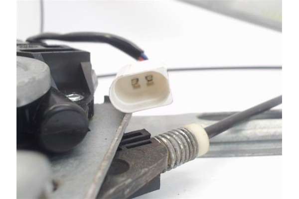 Recambio de mecanismo elevalunas delantero derecho para bmw serie 3 touring (e46) 2.0 320d referencia OEM IAM 51337020660 207012