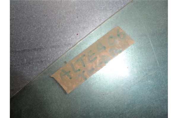 Recambio de luna puerta trasero derecha para seat altea (5p1) 1.9 tdi referencia OEM IAM 5P0845026  