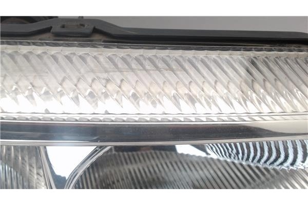 Recambio de faro delantero dcho para renault laguna ii (bg0) referencia OEM IAM 8200002847 89004686 