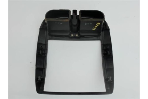 Recambio de consola para mazda premacy (cp) 1.8 referencia OEM IAM C145-55-210 00  