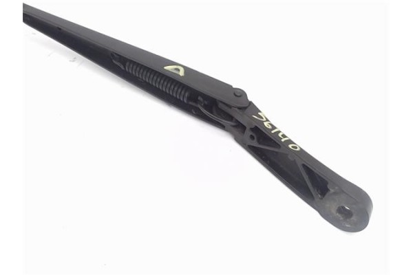 Recambio de brazo limpiaparabrisas delantero derecho para volkswagen passat berlina (3c2) 2.0 tdi 16v referencia OEM IAM 3C19554