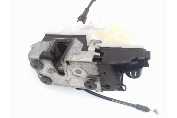 Recambio de cierre electromagnetico delantero derecho para renault laguna ii (bg0) 1.9 dci (bg1a, bg1w) referencia OEM IAM 662 5