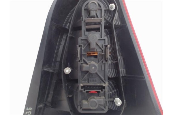 Recambio de piloto trasero izquierdo para mercedes-benz clase a (bm 168) 1.7 170 cdi (168.008) referencia OEM IAM 1688200564 331
