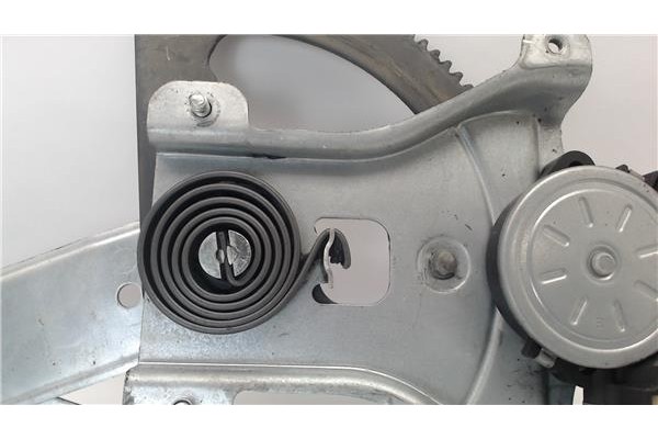 Recambio de mecanismo elevalunas delantero derecho para chevrolet aveo berlina 1.4 lt referencia OEM IAM 96870317 96541784 95015