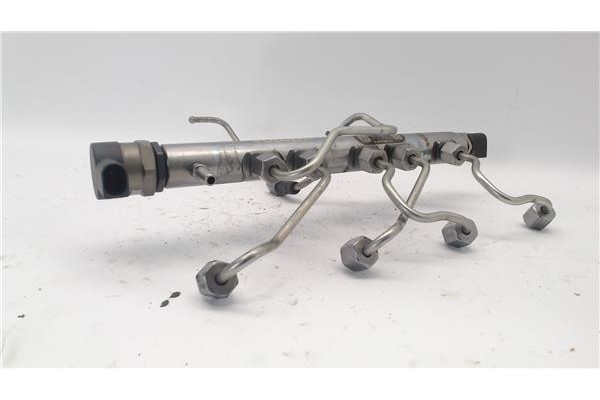 Recambio de rampa inyectora para bmw serie x3 (e83) 2.0d referencia OEM IAM 780912802  