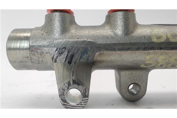 Recambio de rampa inyectora para peugeot boxer furgón (230l) 2.8 hdi referencia OEM IAM 0445224009  