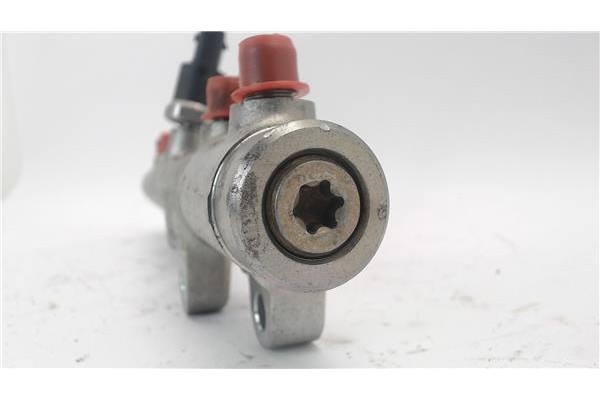 Recambio de rampa inyectora para peugeot boxer furgón (230l) 2.8 hdi referencia OEM IAM 0445224009  