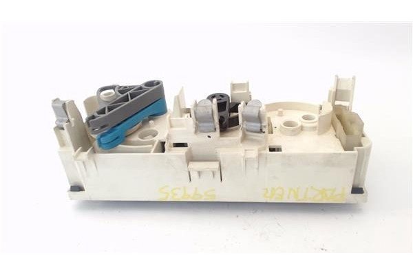 Recambio de mandos calefaccion / a.a. para peugeot partner combispace (5f) 1.6 hdi 75 referencia OEM IAM 030807DA  