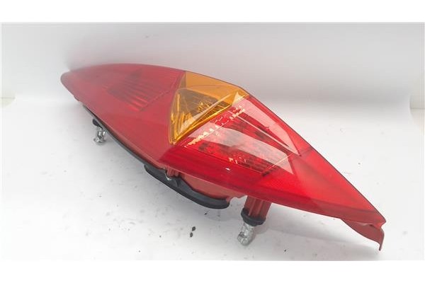 Recambio de piloto trasero izquierdo para fiat ii punto (188) berlina referencia OEM IAM 46817804  