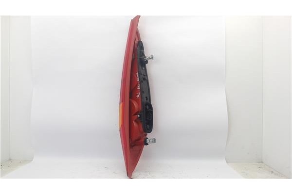 Recambio de piloto trasero izquierdo para fiat ii punto (188) berlina referencia OEM IAM 46817804  