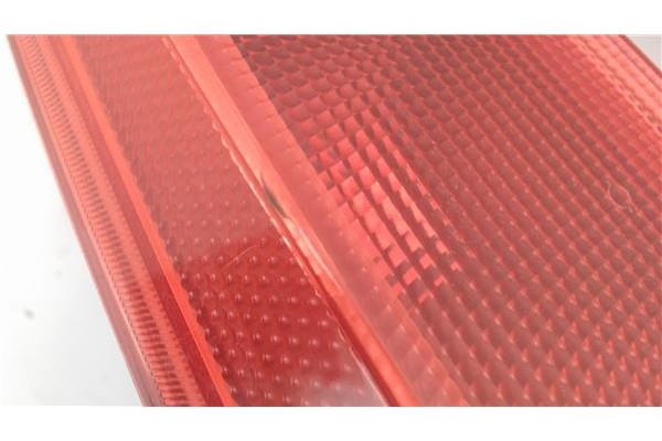 Recambio de piloto trasero izquierdo para fiat ii punto (188) berlina referencia OEM IAM 465178040  