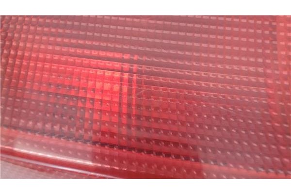 Recambio de piloto trasero izquierdo para fiat ii punto (188) berlina referencia OEM IAM 465178040  