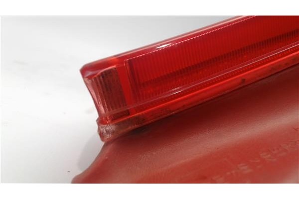 Recambio de piloto trasero izquierdo para fiat ii punto (188) berlina referencia OEM IAM 465178040  