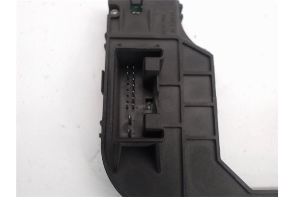 Recambio de centralita para audi a4 avant (8e) referencia OEM IAM 8E0953549S K0105114412 