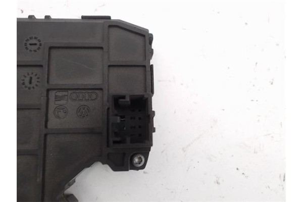 Recambio de centralita para audi a4 avant (8e) referencia OEM IAM 8E0953549S K0105114412 