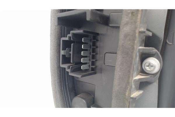 Recambio de piloto trasero derecho para fiat ii punto (188) berlina referencia OEM IAM 46523771  