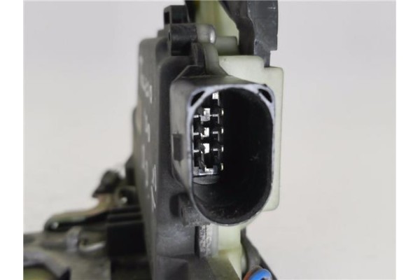 Recambio de cerradura puerta delantero derecha para seat toledo (1m2) 1.6 executive referencia OEM IAM 3B1837016AD 3B0867868 
