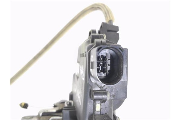 Recambio de cerradura puerta trasero derecha para seat leon (1m1) 1.9 last edition referencia OEM IAM 3B4839016M  