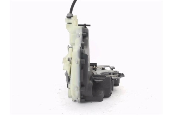 Recambio de cerradura puerta trasero derecha para volkswagen golf iv berlina (1j1) 1.9 advance referencia OEM IAM 3B4839016AL  
