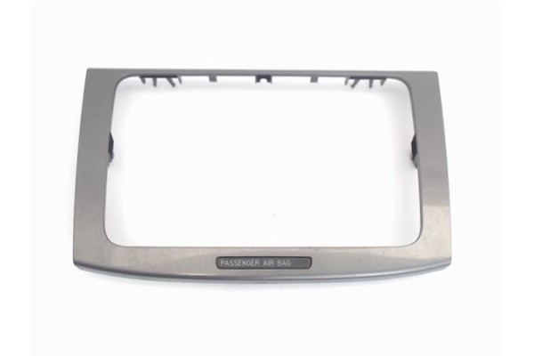 Recambio de embellecedor consola central para volkswagen passat berlina (3c2) 2.0 tdi 16v referencia OEM IAM 3C0858069AE  