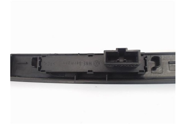 Recambio de embellecedor consola central para volkswagen passat berlina (3c2) 2.0 tdi 16v referencia OEM IAM 3C0858069AE  