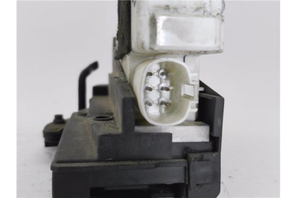 Recambio de cerradura puerta trasero derecha para ford galaxy (vx) 1.9 clx referencia OEM IAM 93BG220A20DD 7M3839012 