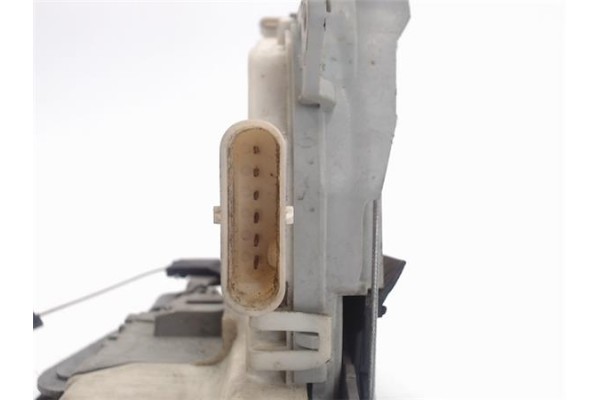 Recambio de cerradura puerta trasero derecha para seat altea (5p1) referencia OEM IAM 5P0839012 B  