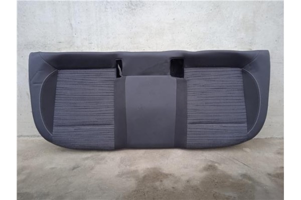 Recambio de juego asientos para opel astra j berlina 5p 1.6 excellence referencia OEM IAM 13257216 13257215 