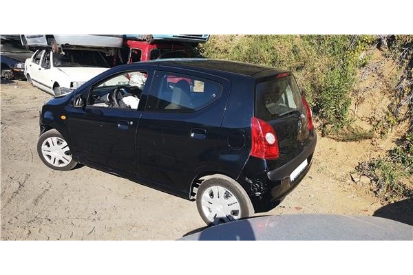 nissan pixo (uao) del año 2011