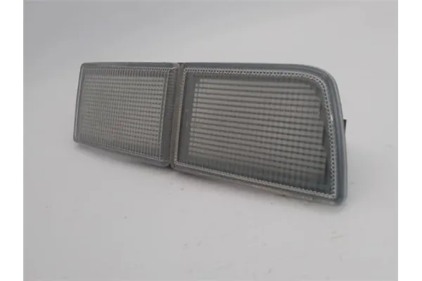 Recambio de reflectante paragolpes trasero para volkswagen golf iii (1h1) 1.6 referencia OEM IAM 1H0941777  1H0953049(TUL) , AUD