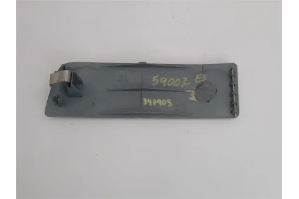Recambio de reflectante paragolpes trasero para volkswagen golf iii (1h1) 1.6 referencia OEM IAM 1H0941777  1H0953049(TUL) , AUD