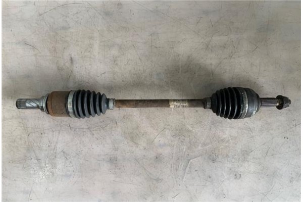 Recambio de palier delantero izquierdo para renault clio ii (xbo) 1.2 16v 75cv referencia OEM IAM   