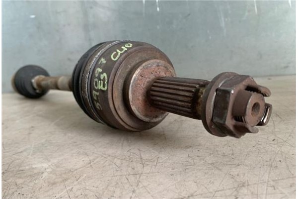 Recambio de palier delantero izquierdo para renault clio ii (xbo) 1.2 16v 75cv referencia OEM IAM   