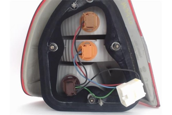 Recambio de piloto trasero derecho para mitsubishi carisma berlina 4 (da0) 1.9 di-d (da5a) referencia OEM IAM MR485470 2212528 