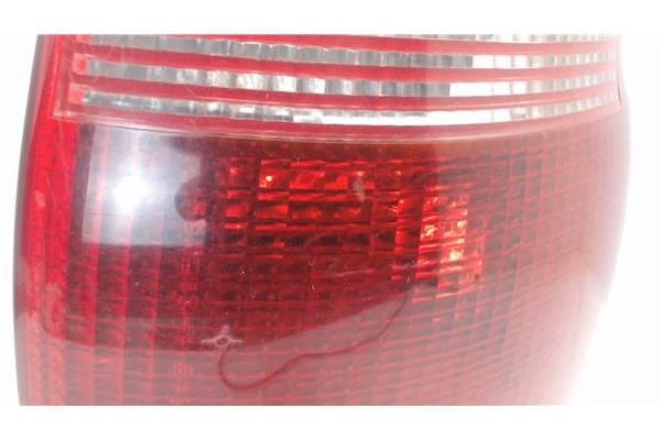 Recambio de piloto trasero derecho para fiat i punto (176) berlina referencia OEM IAM 7730722  