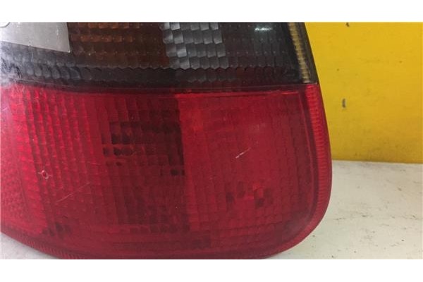 Recambio de piloto trasero derecho para opel astra f berlina 1.4 básico referencia OEM IAM 394448  