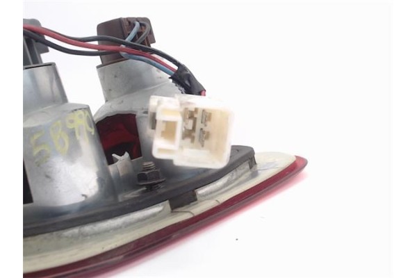 Recambio de piloto porton trasero izquierdo para mitsubishi carisma berlina 4 (da0) 1.9 di-d (da5a) referencia OEM IAM MR485473 