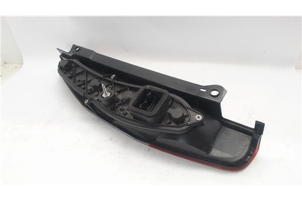 Recambio de piloto trasero derecho para fiat i doblo (119) referencia OEM IAM 40600748  