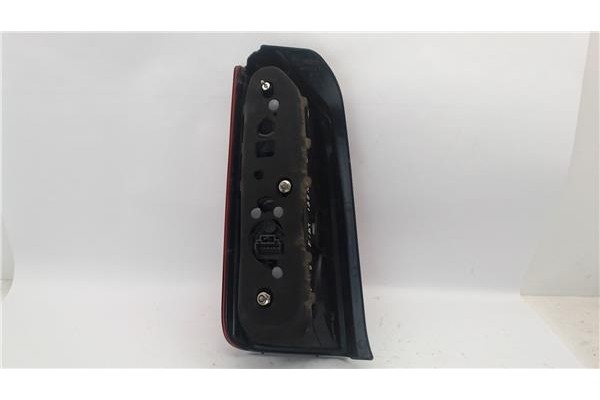 Recambio de piloto trasero derecho para fiat idea (135) referencia OEM IAM 40600748  