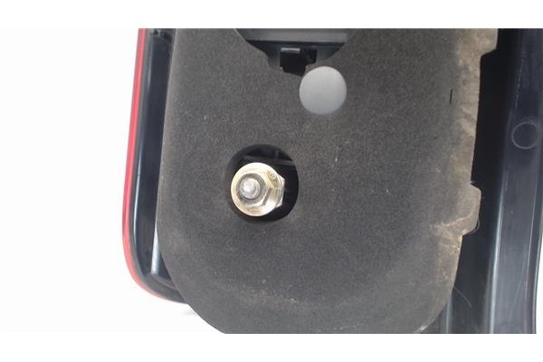 Recambio de piloto trasero derecho para fiat idea (135) referencia OEM IAM 40600748  