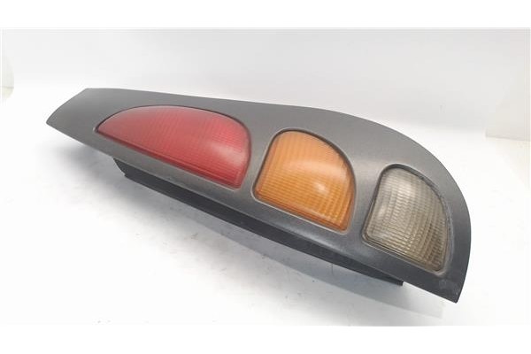 Recambio de piloto trasero derecho para fiat marea (185) weekend referencia OEM IAM 46518691  