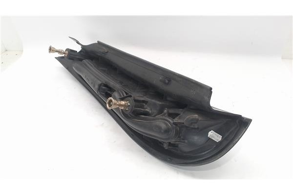 Recambio de piloto trasero derecho para fiat marea (185) weekend referencia OEM IAM 46518691  