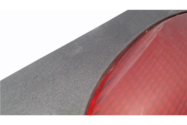 Recambio de piloto trasero izquierdo para fiat marea (185) weekend referencia OEM IAM 46808767  