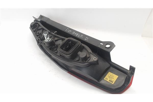 Recambio de piloto trasero derecho para fiat i doblo (119) referencia OEM IAM 40600748  