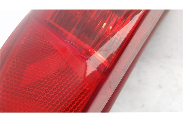 Recambio de piloto trasero izquierdo para fiat ii punto (188) berlina referencia OEM IAM 286201  