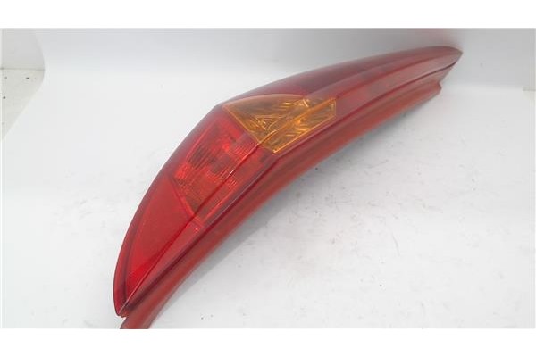 Recambio de piloto trasero izquierdo para fiat ii punto (188) berlina referencia OEM IAM 286201  