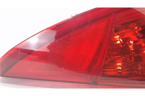 Recambio de piloto trasero izquierdo para fiat ii punto (188) berlina referencia OEM IAM 286201  